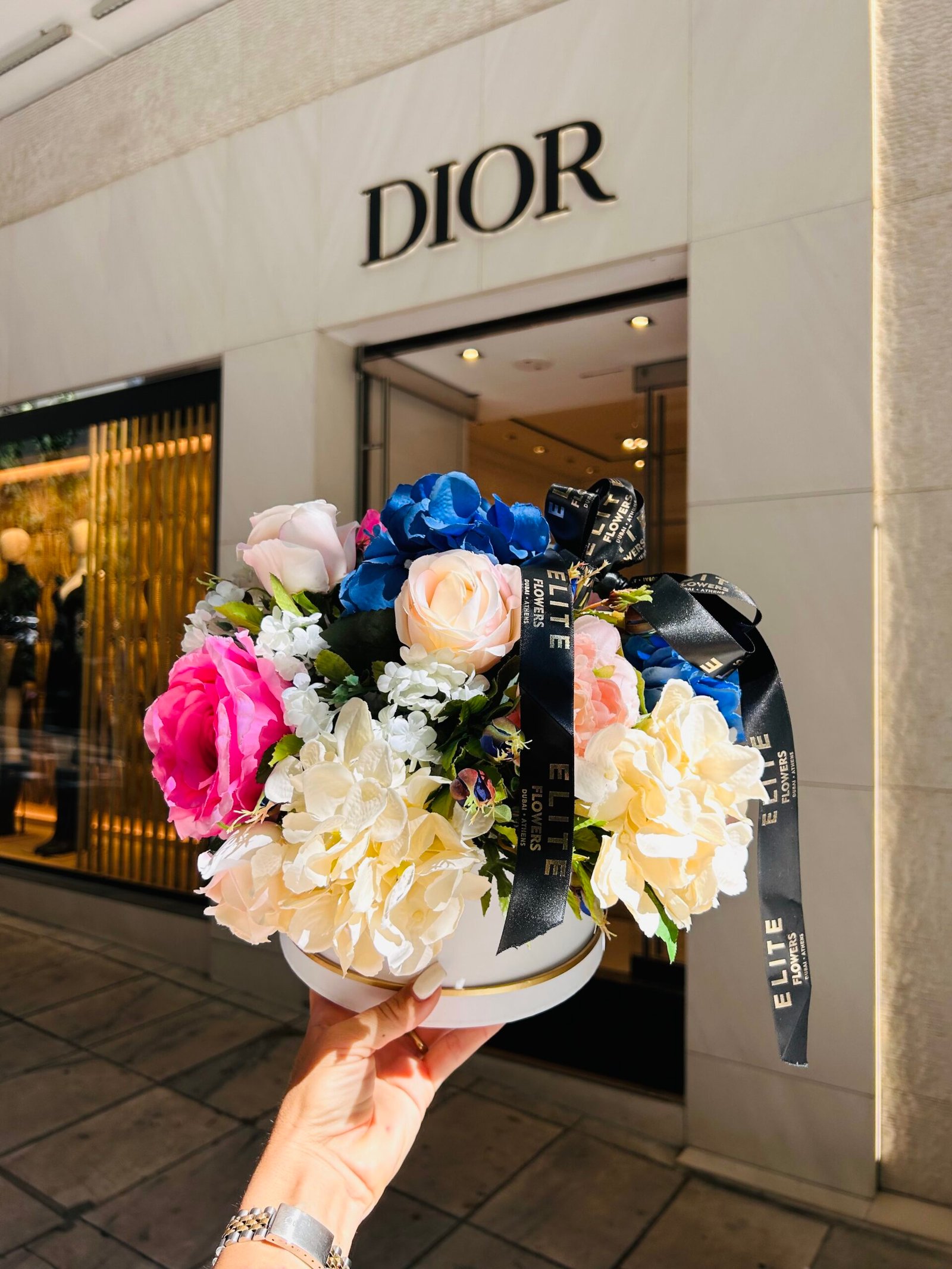 Luxury Flowers in Dubai – Preserved Roses & Gift Boxes | Elite Flowers ...